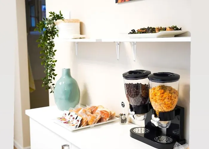 ベッド・アンド・ブレックファスト Campus